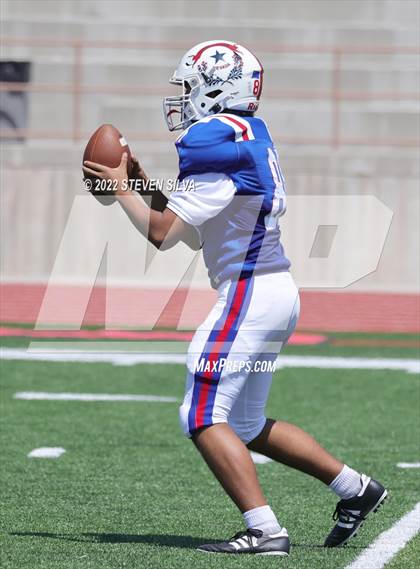 Thumbnail 3 in Liberty vs. Pittsburg (Honor Bowl) photogallery.