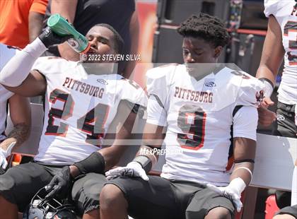Thumbnail 2 in Liberty vs. Pittsburg (Honor Bowl) photogallery.