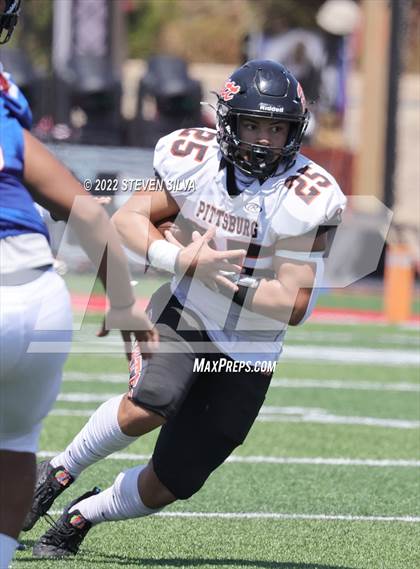Thumbnail 3 in Liberty vs. Pittsburg (Honor Bowl) photogallery.