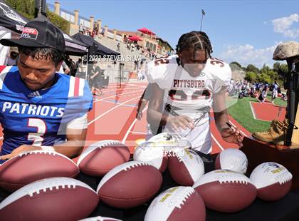 Thumbnail 2 in Liberty vs. Pittsburg (Honor Bowl) photogallery.
