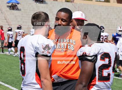 Thumbnail 3 in Liberty vs. Pittsburg (Honor Bowl) photogallery.