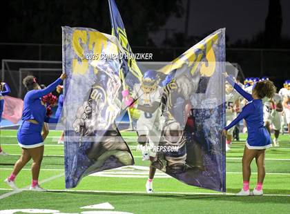 Thumbnail 1 in Muir @ Crescenta Valley photogallery.