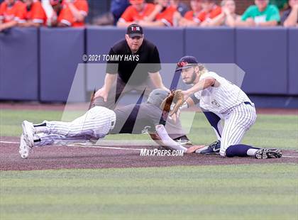 Thumbnail 1 in Southlake Carroll vs. Keller (UIL 6A Regional Final) photogallery.
