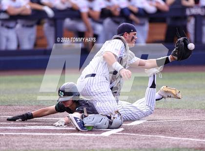 Thumbnail 3 in Southlake Carroll vs. Keller (UIL 6A Regional Final) photogallery.