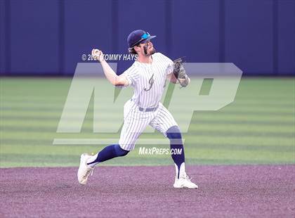 Thumbnail 1 in Southlake Carroll vs. Keller (UIL 6A Regional Final) photogallery.