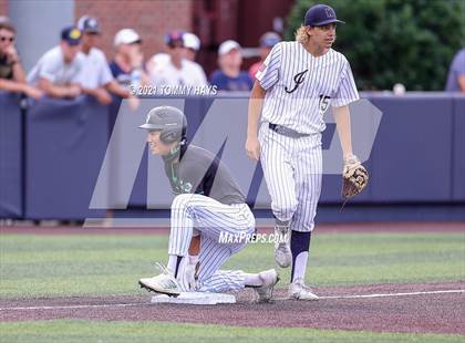 Thumbnail 1 in Southlake Carroll vs. Keller (UIL 6A Regional Final) photogallery.