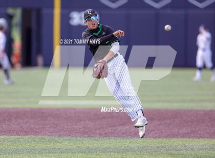 Thumbnail 3 in Southlake Carroll vs. Keller (UIL 6A Regional Final) photogallery.
