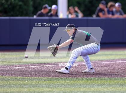 Thumbnail 1 in Southlake Carroll vs. Keller (UIL 6A Regional Final) photogallery.