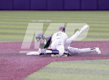 Thumbnail 3 in Southlake Carroll vs. Keller (UIL 6A Regional Final) photogallery.