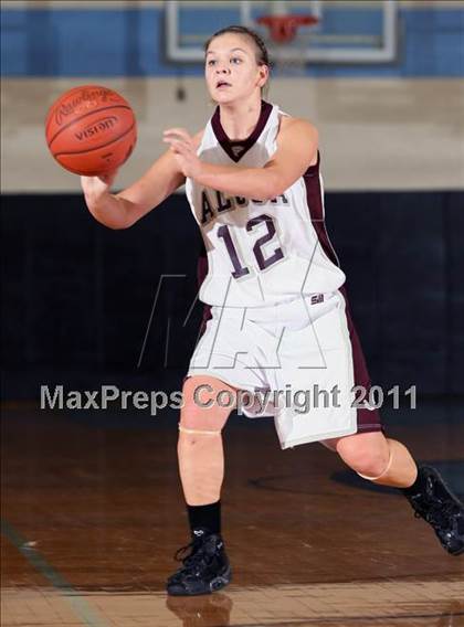 Thumbnail 2 in Alcoa vs Anderson County (Kroger Thanksgiving Classic) photogallery.