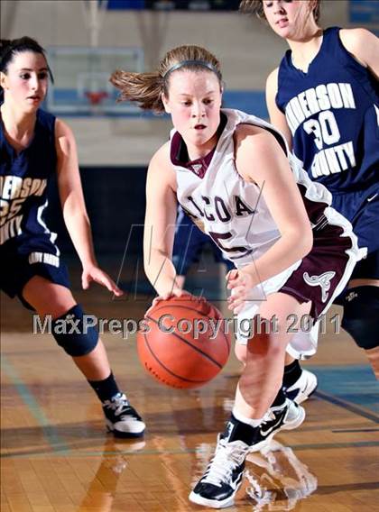 Thumbnail 1 in Alcoa vs Anderson County (Kroger Thanksgiving Classic) photogallery.