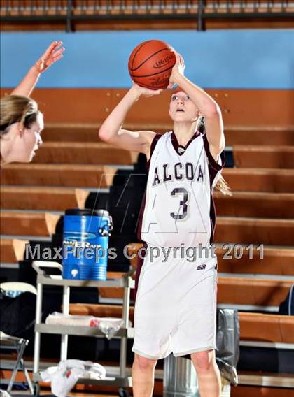 Thumbnail 1 in Alcoa vs Anderson County (Kroger Thanksgiving Classic) photogallery.