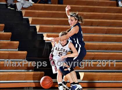 Thumbnail 2 in Alcoa vs Anderson County (Kroger Thanksgiving Classic) photogallery.