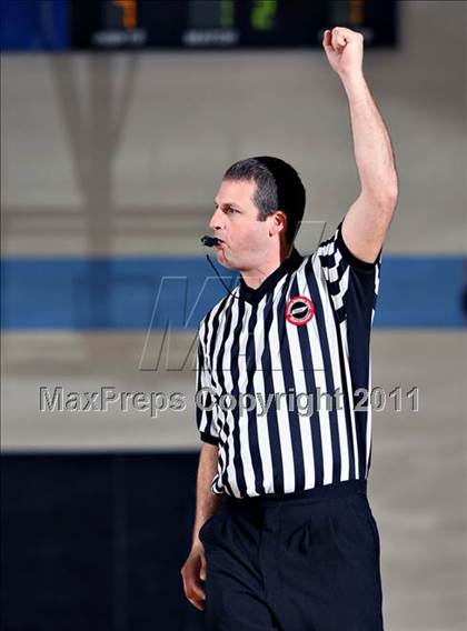 Thumbnail 3 in Alcoa vs Anderson County (Kroger Thanksgiving Classic) photogallery.
