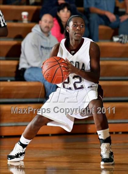 Thumbnail 3 in Alcoa vs Anderson County (Kroger Thanksgiving Classic) photogallery.
