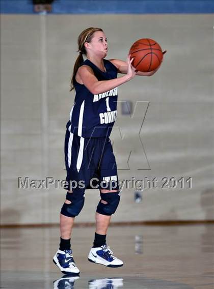 Thumbnail 3 in Alcoa vs Anderson County (Kroger Thanksgiving Classic) photogallery.