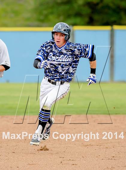 Thumbnail 3 in St. Mary's @ Rocklin photogallery.