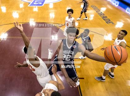 Thumbnail 3 in University vs. Oak Hill Academy (GEICO National Tournament Semifinal) photogallery.