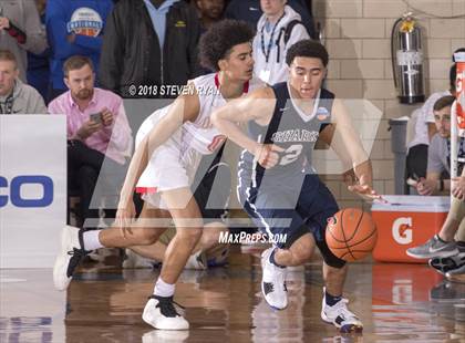 Thumbnail 3 in University vs. Oak Hill Academy (GEICO National Tournament Semifinal) photogallery.