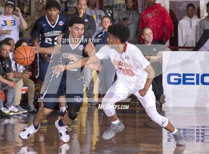 Thumbnail 3 in University vs. Oak Hill Academy (GEICO National Tournament Semifinal) photogallery.