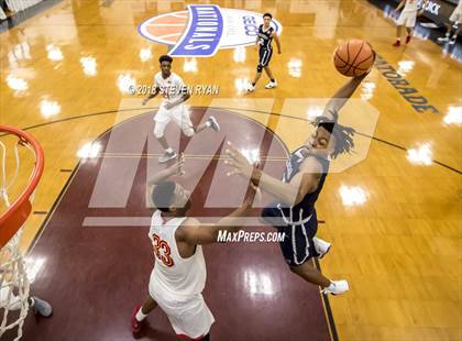 Thumbnail 3 in University vs. Oak Hill Academy (GEICO National Tournament Semifinal) photogallery.