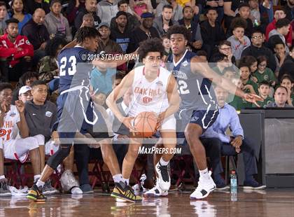 Thumbnail 1 in University vs. Oak Hill Academy (GEICO National Tournament Semifinal) photogallery.