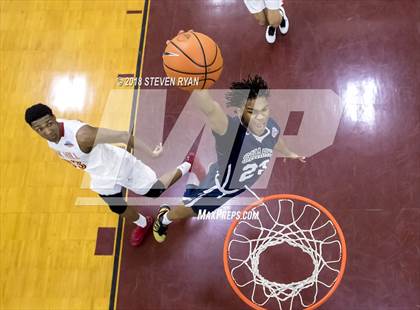 Thumbnail 1 in University vs. Oak Hill Academy (GEICO National Tournament Semifinal) photogallery.