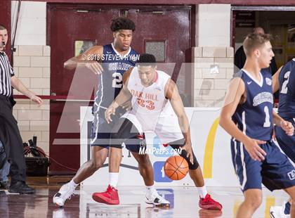 Thumbnail 1 in University vs. Oak Hill Academy (GEICO National Tournament Semifinal) photogallery.