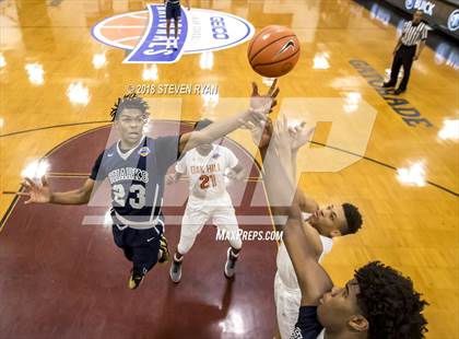 Thumbnail 1 in University vs. Oak Hill Academy (GEICO National Tournament Semifinal) photogallery.