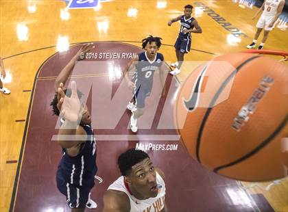 Thumbnail 2 in University vs. Oak Hill Academy (GEICO National Tournament Semifinal) photogallery.