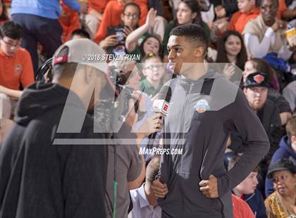 Thumbnail 3 in University vs. Oak Hill Academy (GEICO National Tournament Semifinal) photogallery.