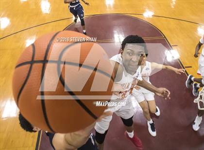 Thumbnail 3 in University vs. Oak Hill Academy (GEICO National Tournament Semifinal) photogallery.