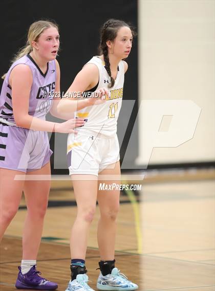Thumbnail 3 in Littleton vs. Arvada West photogallery.