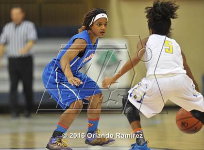 Thumbnail 3 in Crawford vs Grossmont (CIF SDS D4 Final) photogallery.