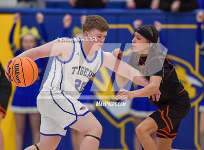 Thumbnail 1 in Pawhuska @ Newkirk photogallery.