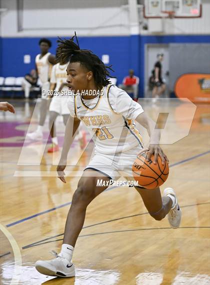 Thumbnail 2 in Winter Haven vs Berkeley Prep. (SunBash Tourney) photogallery.