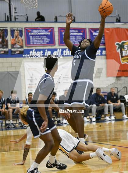 Thumbnail 2 in Winter Haven vs Berkeley Prep. (SunBash Tourney) photogallery.