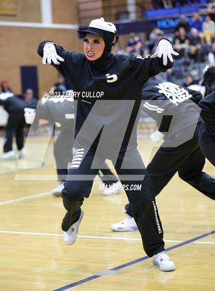 Thumbnail 3 in Layton Lancelles photogallery.