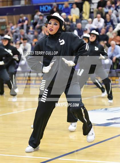 Thumbnail 1 in Layton Lancelles photogallery.
