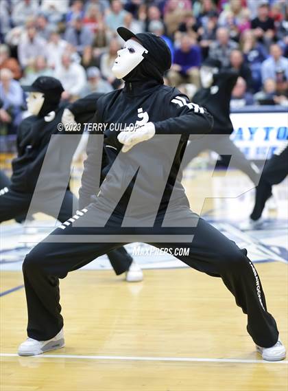 Thumbnail 3 in Layton Lancelles photogallery.