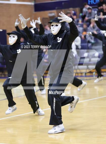 Thumbnail 3 in Layton Lancelles photogallery.