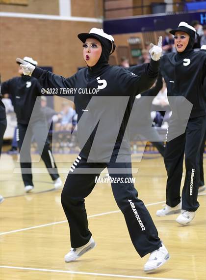 Thumbnail 3 in Layton Lancelles photogallery.