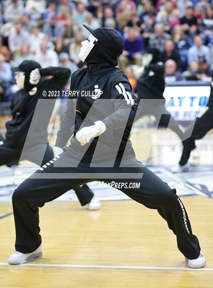 Thumbnail 2 in Layton Lancelles photogallery.
