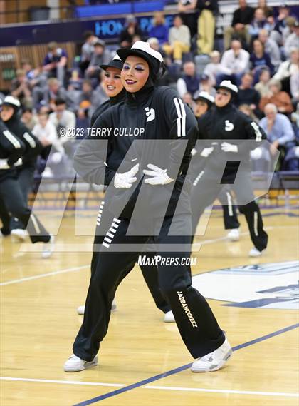 Thumbnail 2 in Layton Lancelles photogallery.