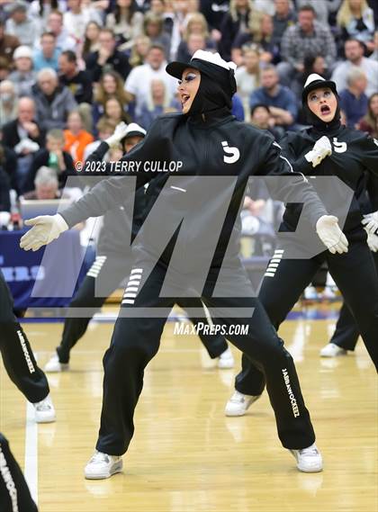 Thumbnail 1 in Layton Lancelles photogallery.