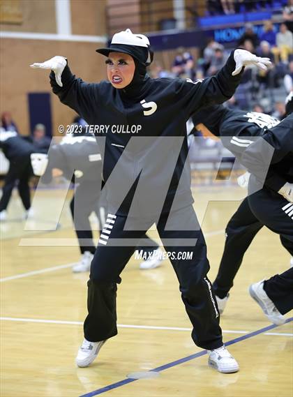 Thumbnail 2 in Layton Lancelles photogallery.