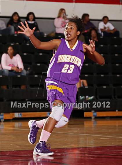 Thumbnail 2 in Rolling Hills Prep vs. Ridgeview (Real Run Classic) photogallery.