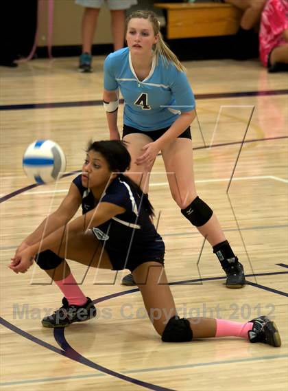 Thumbnail 2 in Pomona @ Ralston Valley photogallery.