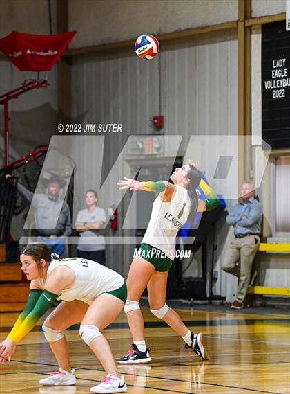 Thumbnail 2 in Lexington vs Lorena photogallery.