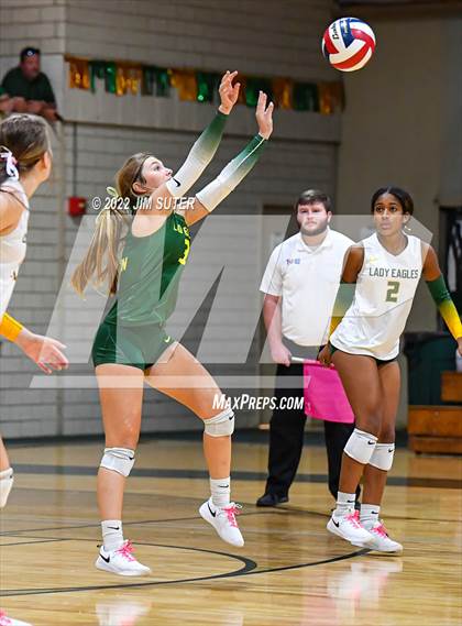 Thumbnail 2 in Lexington vs Lorena photogallery.